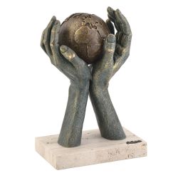 Скульптура "Мир в твоих руках", бронзовый